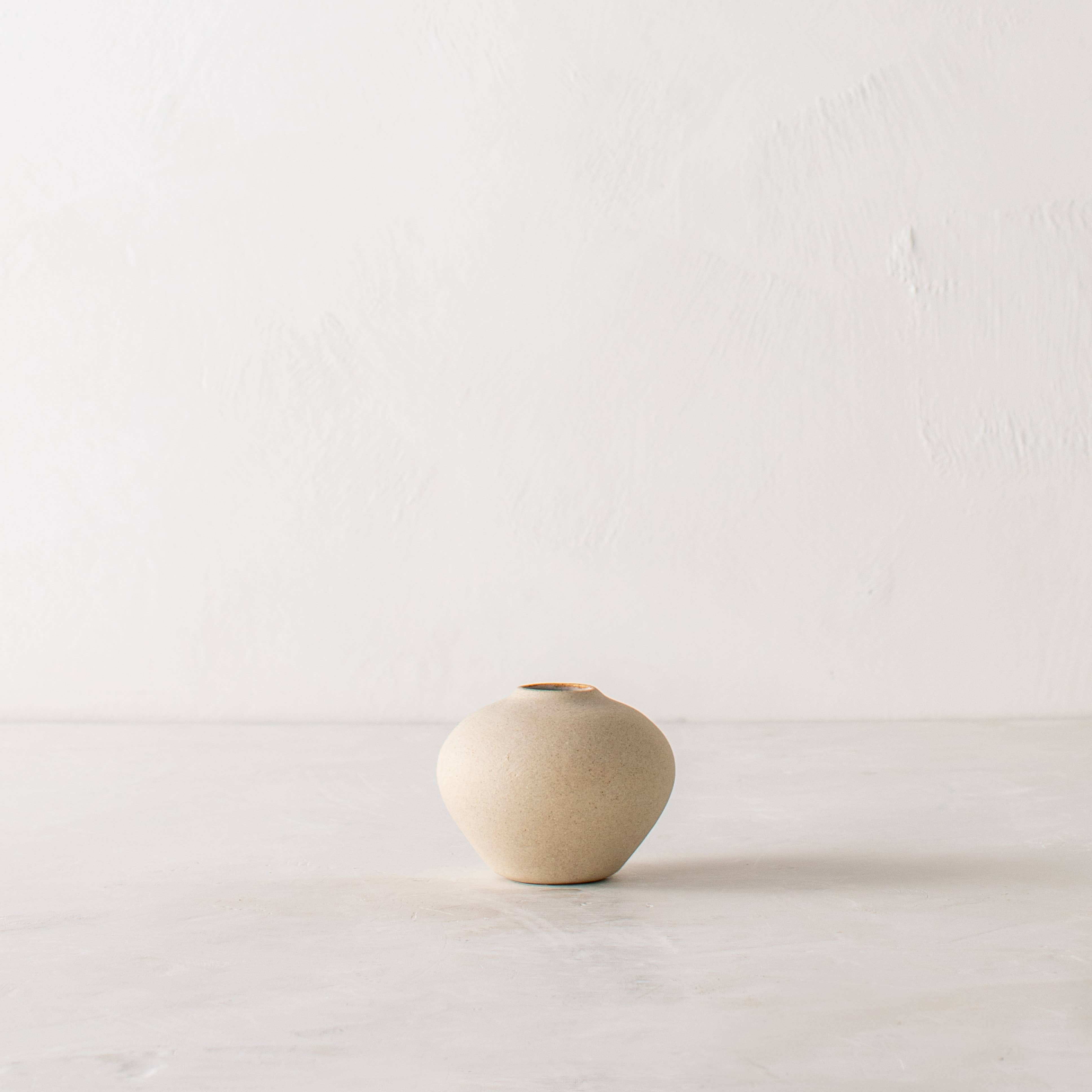Vera Vase - Raw Stoneware
