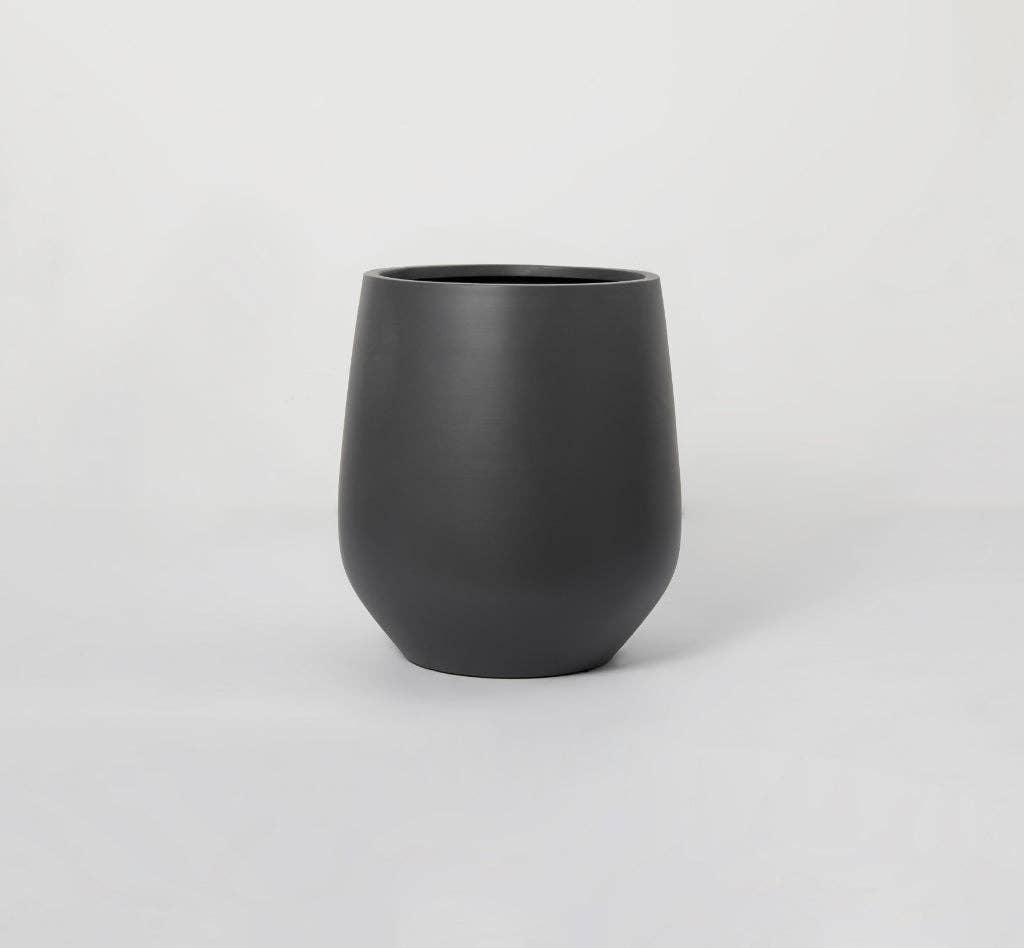 Lightweight Round Planter Pot