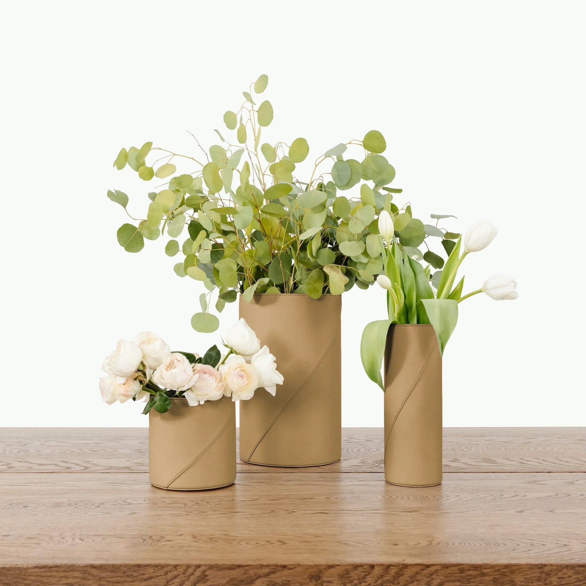 Leather Vase in Camel